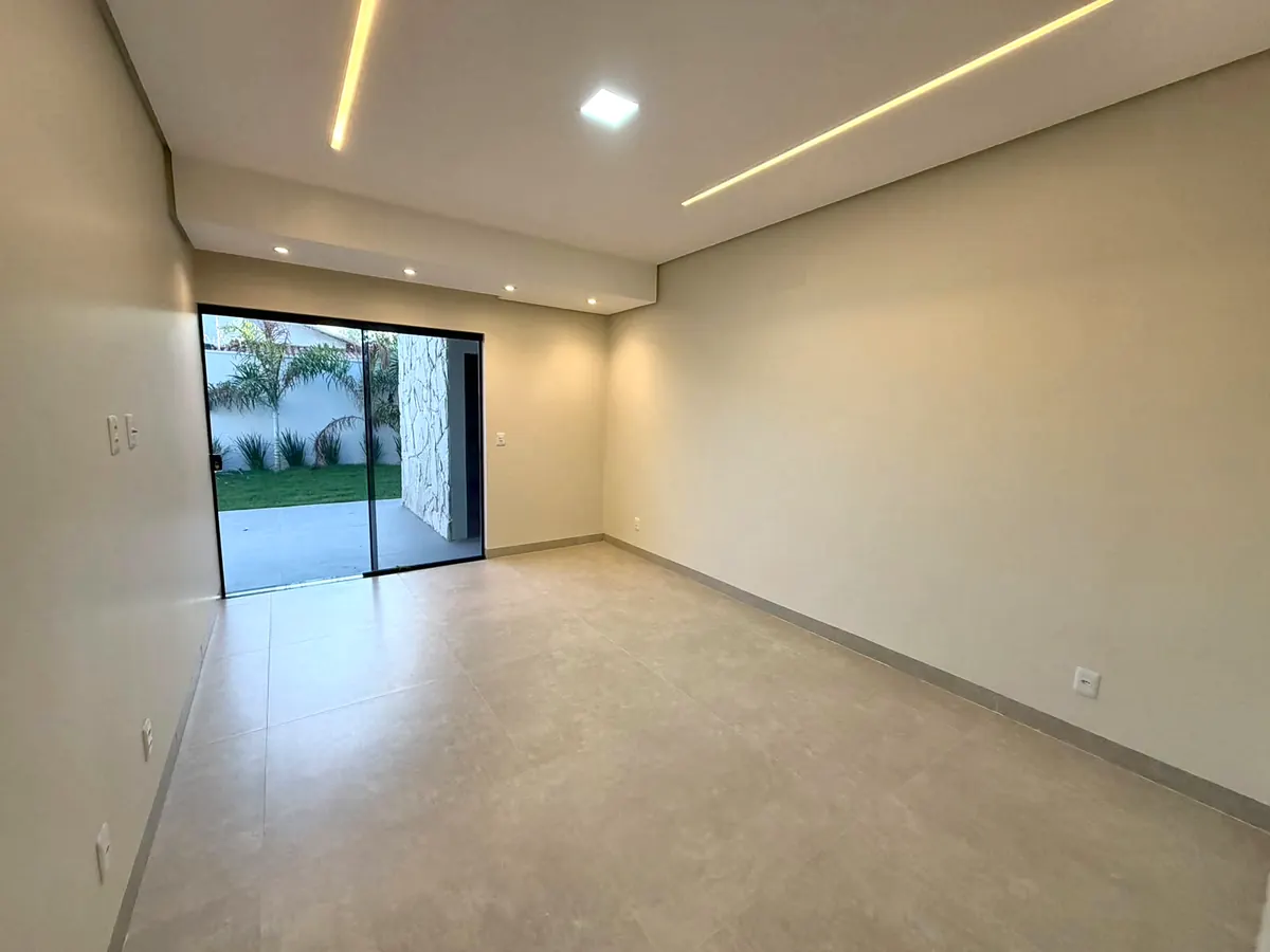 Suíte com porta para o quintal