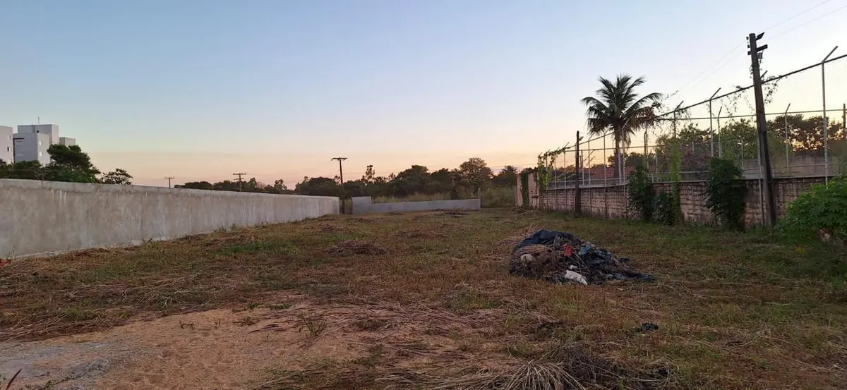 O terreno por dentro